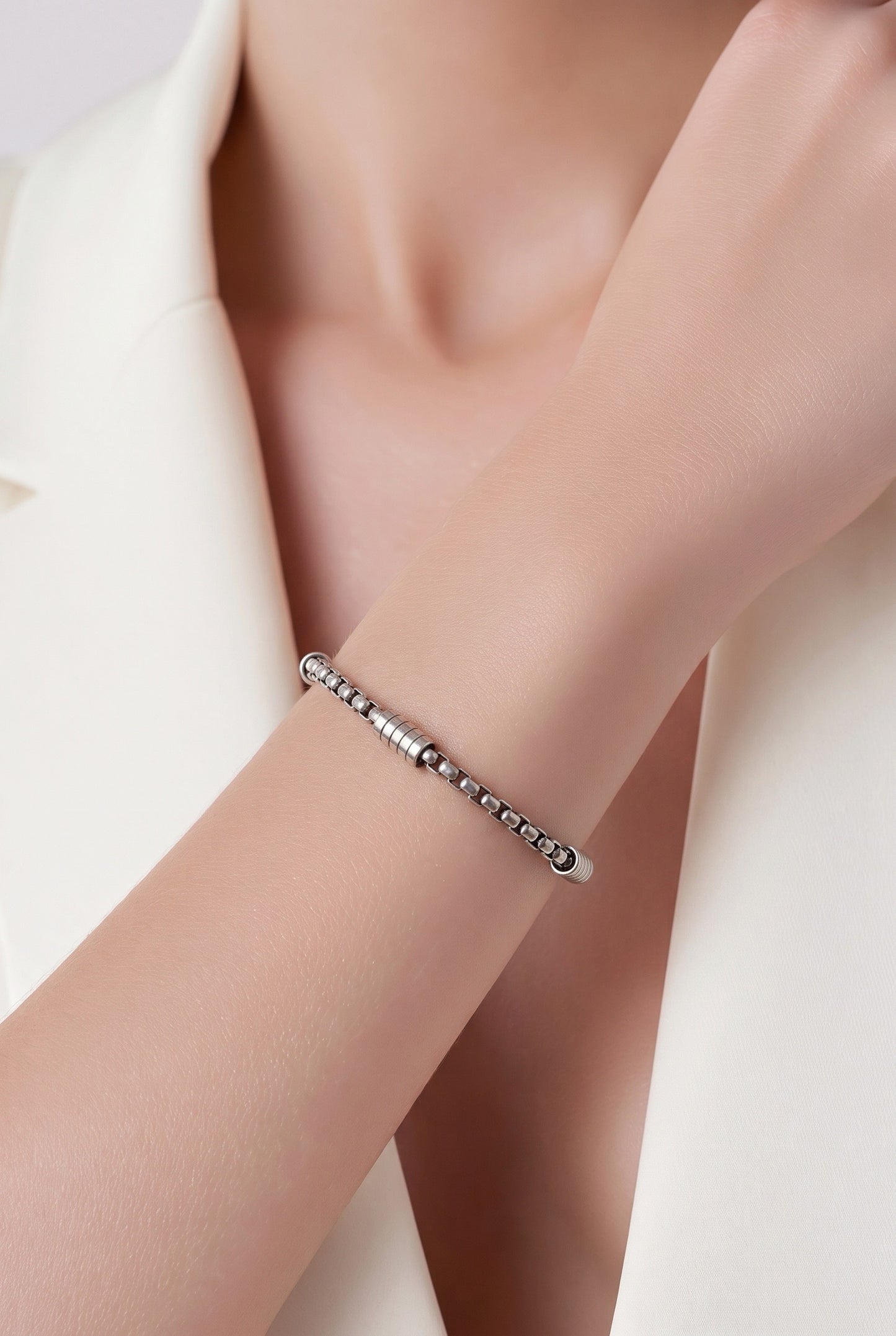 Unisex Stainless Steel Accent Chain Bracelet – Silver