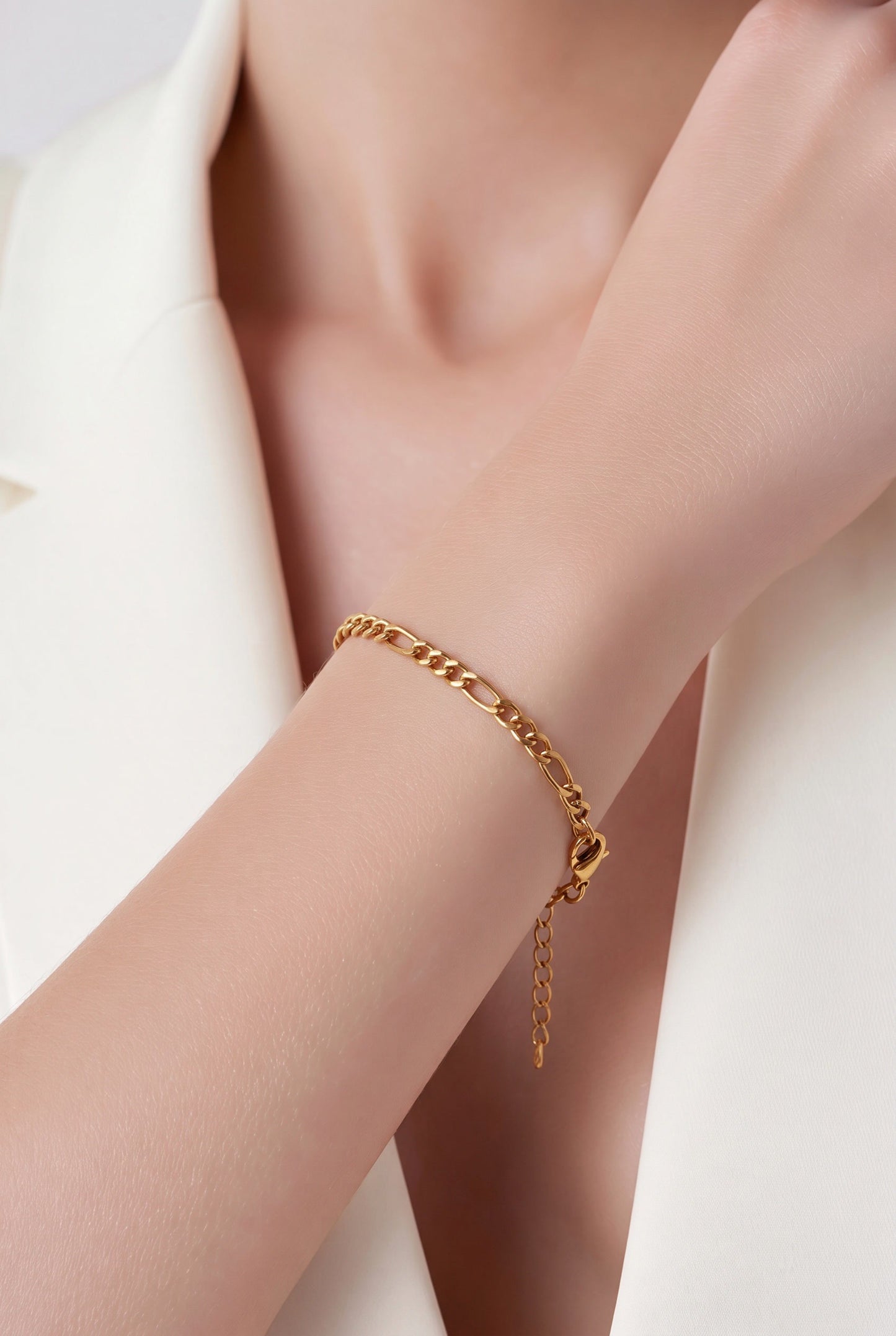 Stainless Steel Figaro Chain Bracelet – Gold & Silver