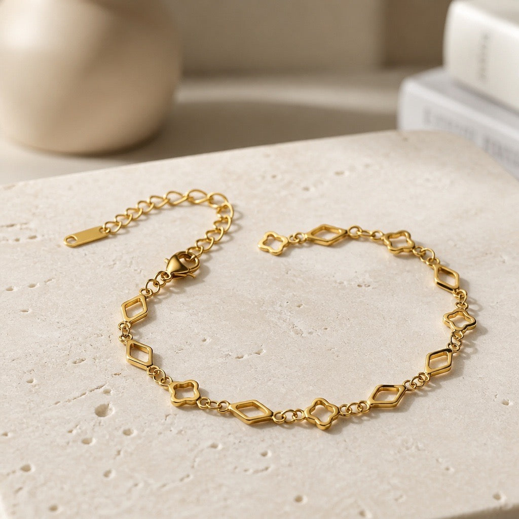 Stainless Steel Clover & Diamond Bracelet – Gold & Silver