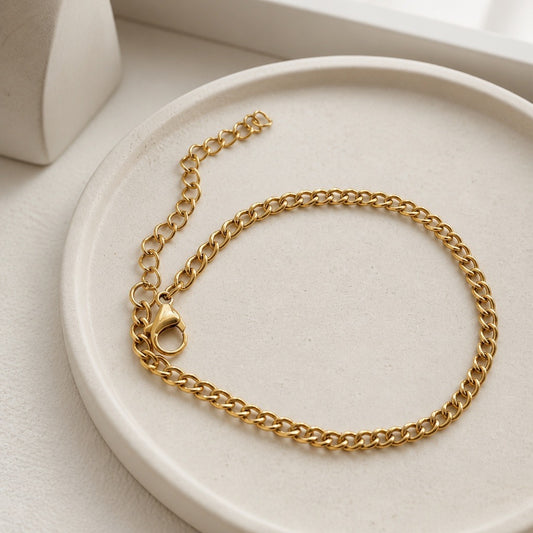 Stainless Steel Classic Curb Chain Bracelet – Gold & Silver